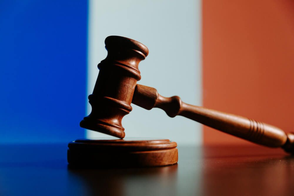 Francia endurece sanciones a okupas en 2023